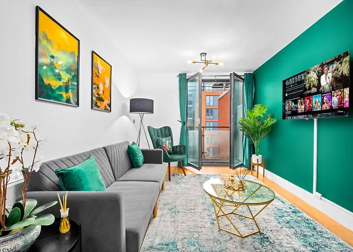 Sleeps 7 - 4 Beds Apt Arcadian Centre B\'Ham